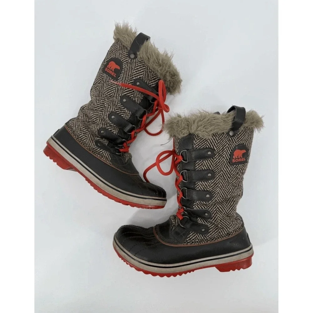 Sorel Tofino Brown Orange Fur Lined Snow‎ Boots size 9 Cute Barely Worn Shoes